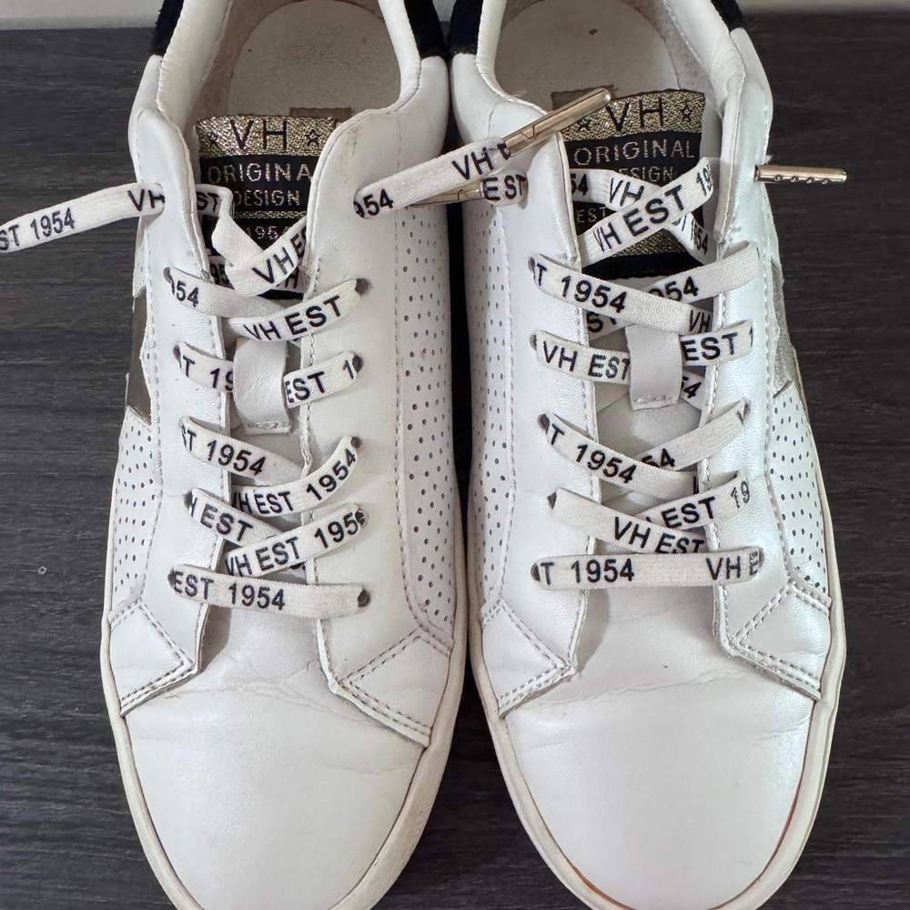 Vintage Havana White Leather Sneakers with Black Detail